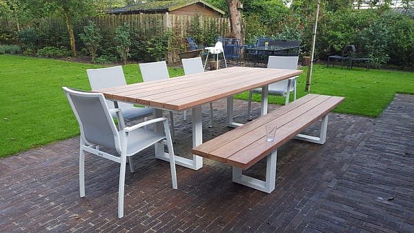 Sprokkelbos - Exclusieve tuinmeubelen