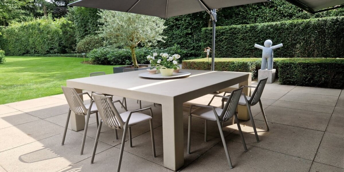 vierkante tuintafel
