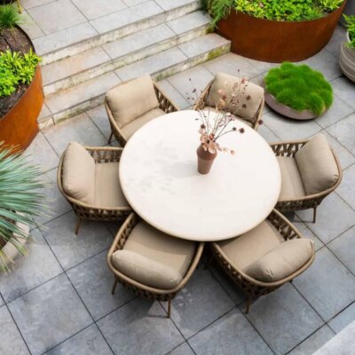 Biarritz-low-dining-set-with-Hampton-table-03