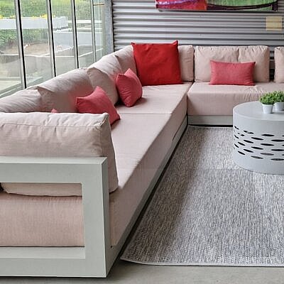 Solid lounge 2 Solid lounge 2